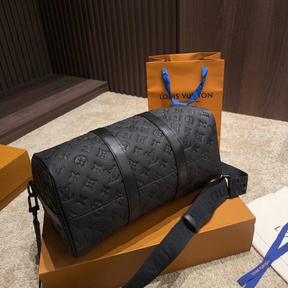 Louis Vuitton Keepall Bandoulière 35 – Monogram Embossed Leather - Picture 4 of 5